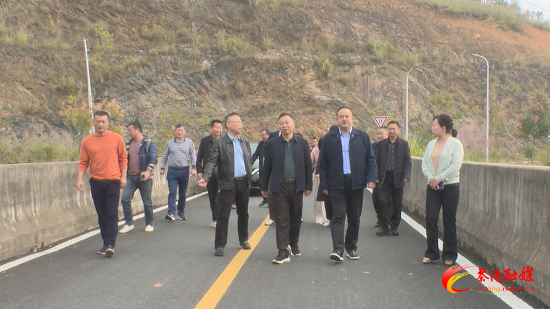 人大_副本.bmp 人大_副本.bmp