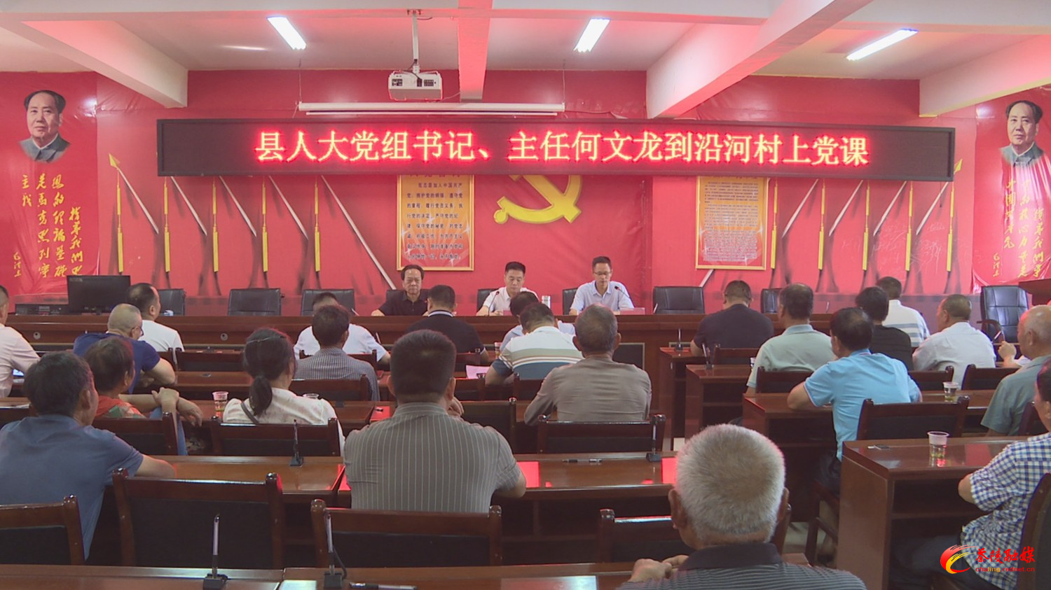 人大_副本.jpg 人大_副本.jpg