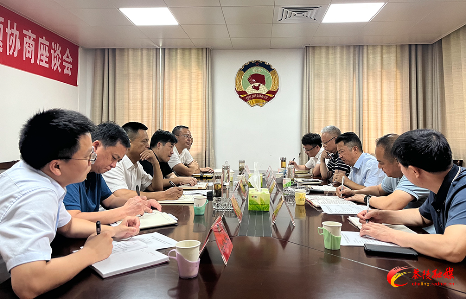 AhUs5LGuSWYA.jpg AhUs5LGuSWYA.jpg