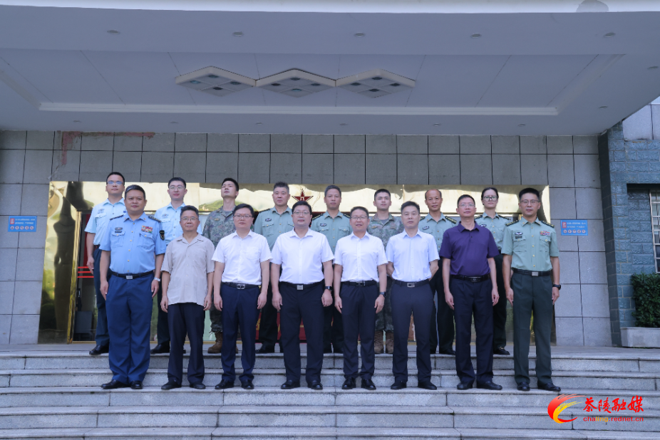 H902Zl3a744A.jpg H902Zl3a744A.jpg