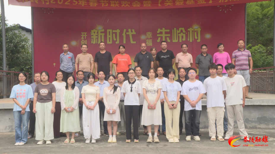 rBnqA1YdCQoA.bmp rBnqA1YdCQoA.bmp