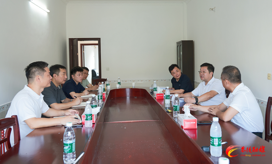 8H5Psj6AB6EA.jpg 8H5Psj6AB6EA.jpg