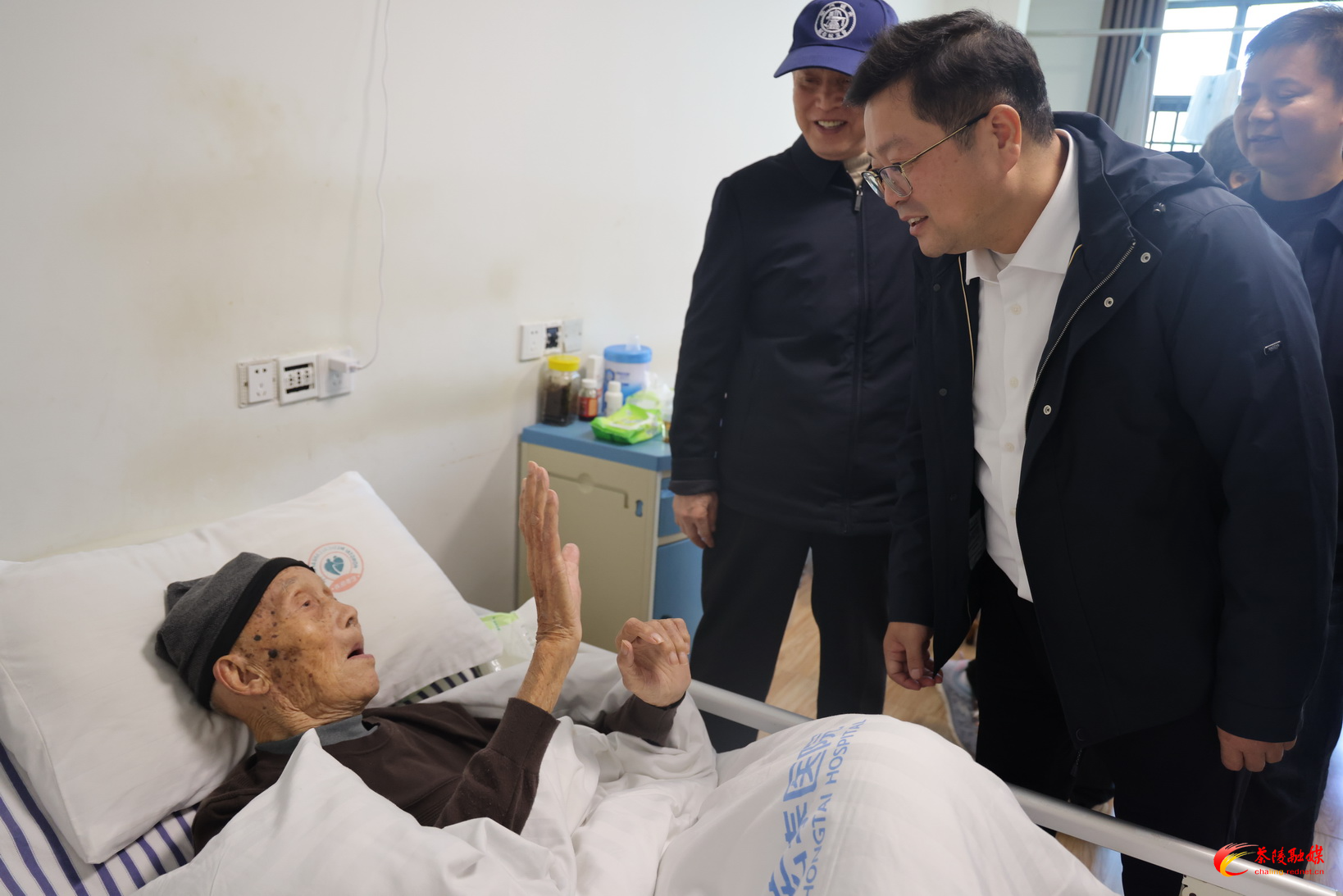 uavvvwakdjgA.jpg uavvvwakdjgA.jpg