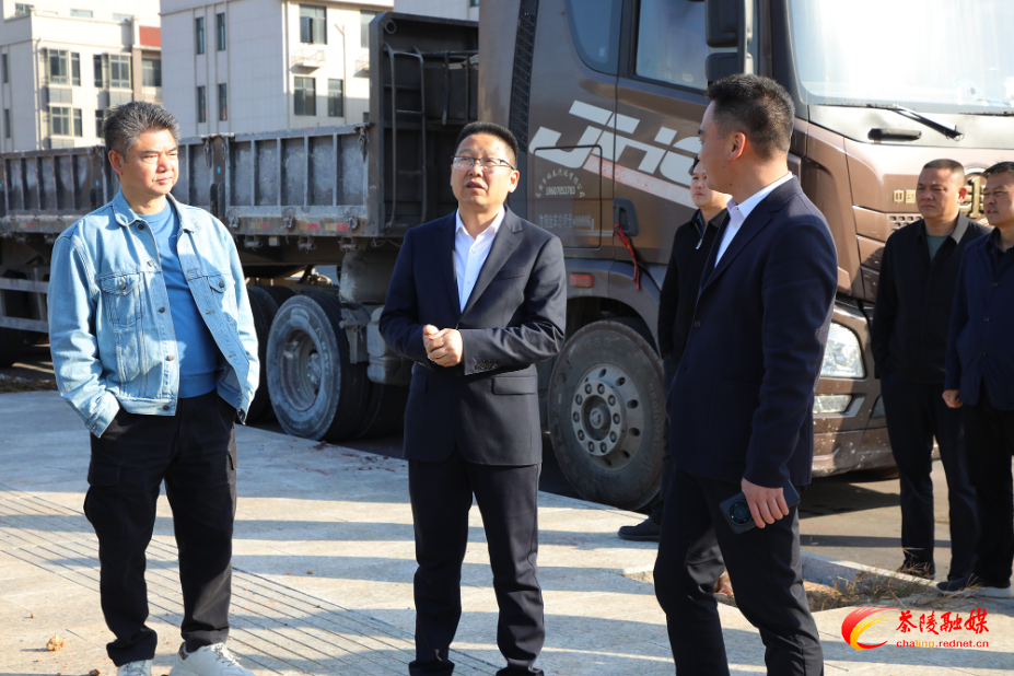 2hshZw1JJnoA.jpg 2hshZw1JJnoA.jpg