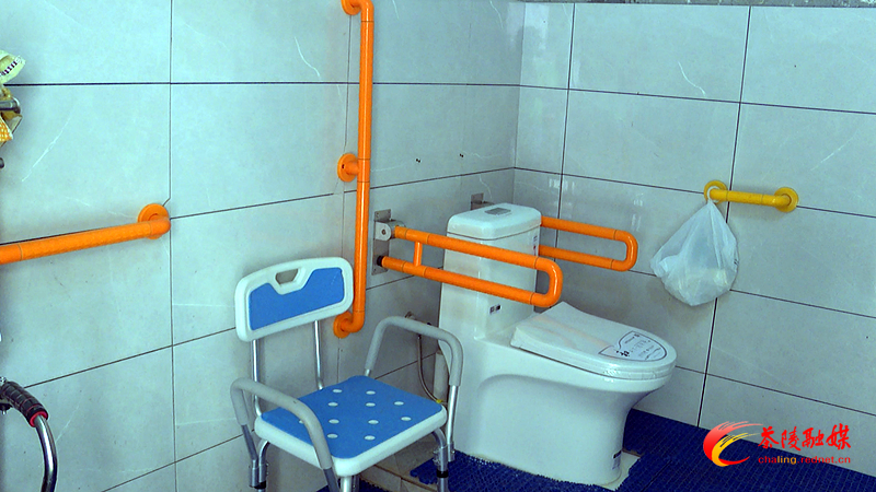 Still0814_00000.bmp Still0814_00000.bmp