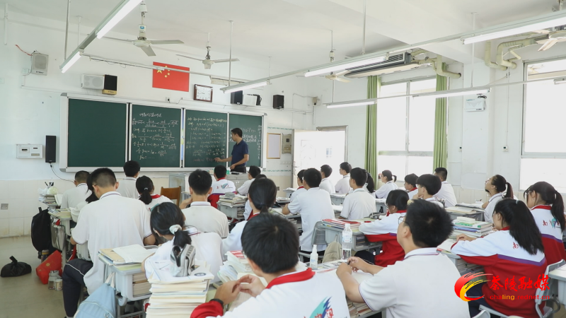 Still1201_00000_副本.bmp Still1201_00000_副本.bmp