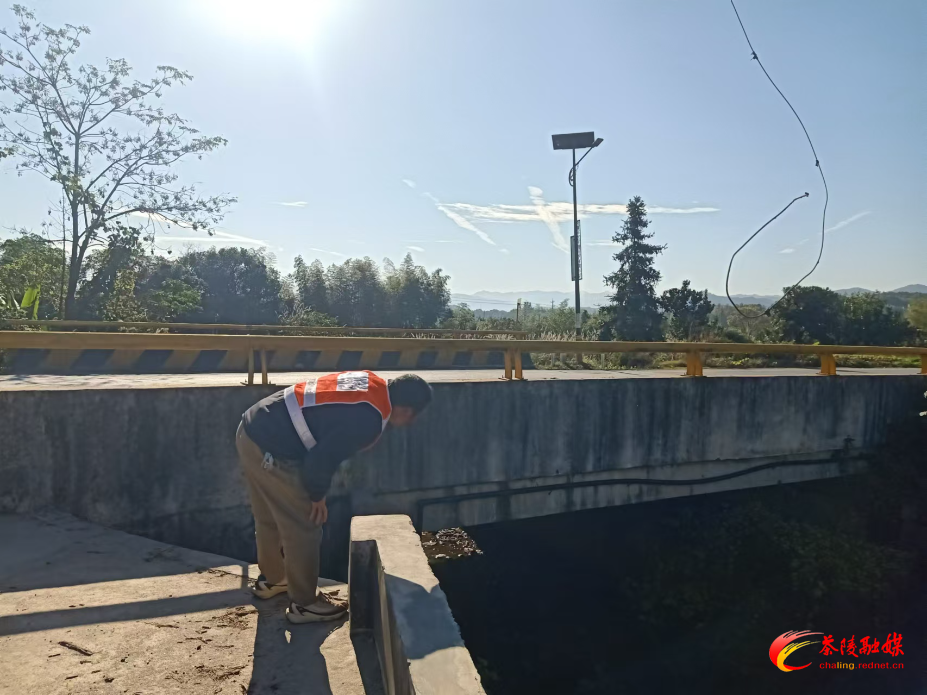 桥梁检查.jpeg 桥梁检查.jpeg