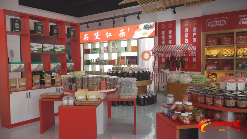 春日_副本.jpg 春日_副本.jpg