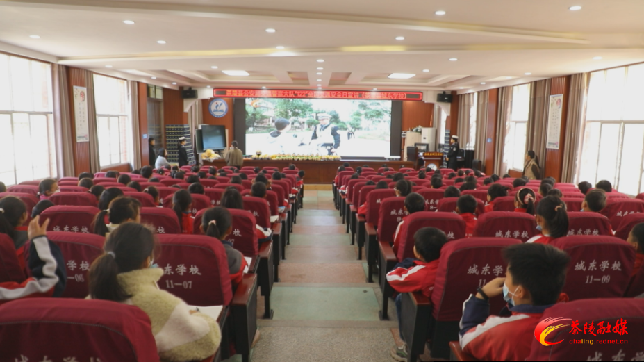 ArfA6ax6YnAA.png ArfA6ax6YnAA.png