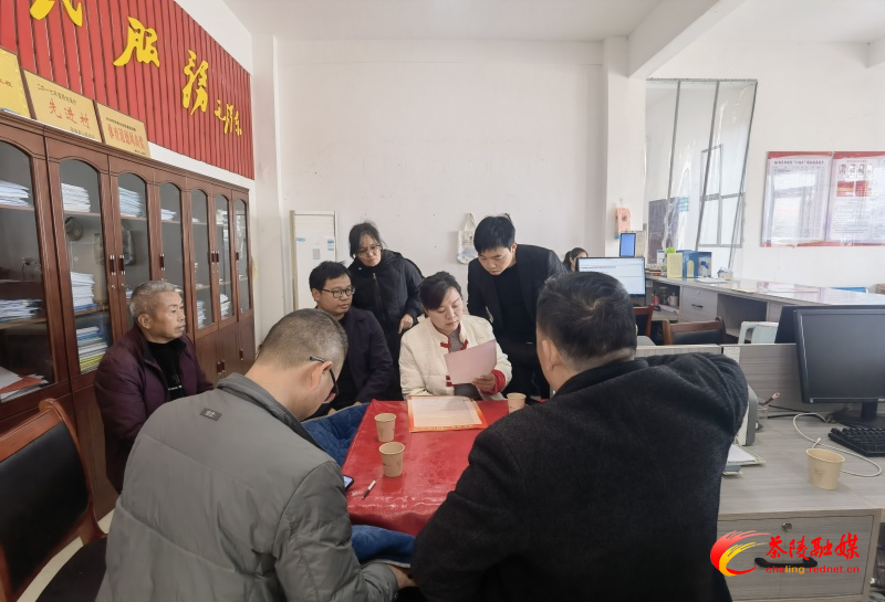 胡书记 (2)_副本.jpg