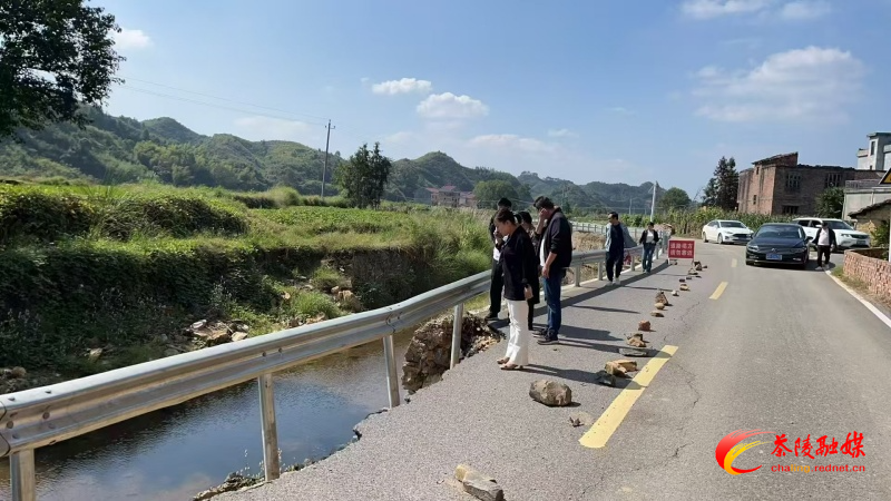 胡书记 (1)_副本.jpg