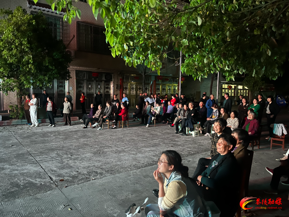 CDcS5pPAGnoA.jpg CDcS5pPAGnoA.jpg